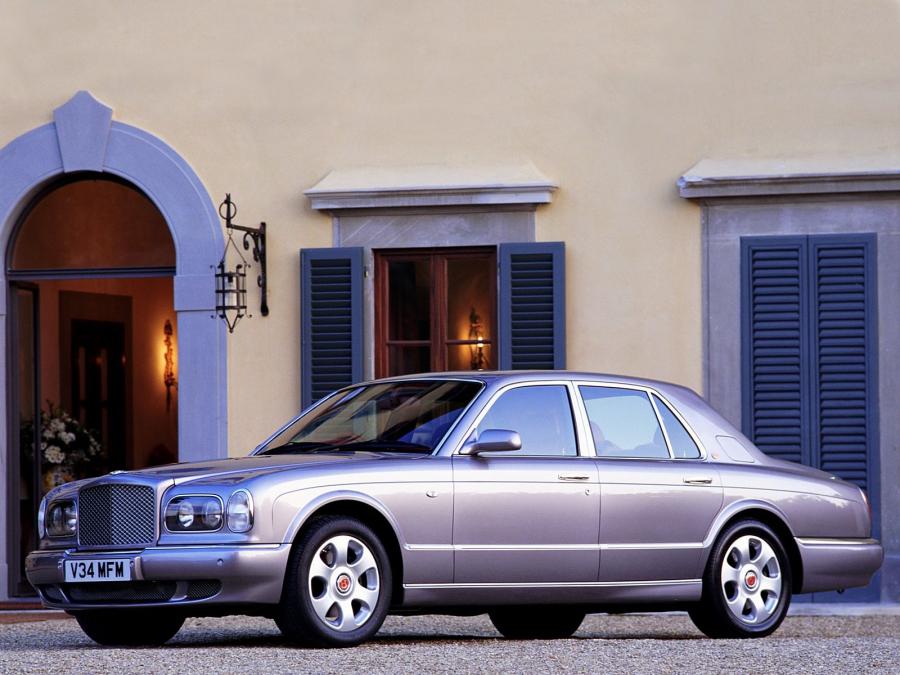  Bentley Arnage Red Label 1999 года  (UK) (фото 8 из 11)